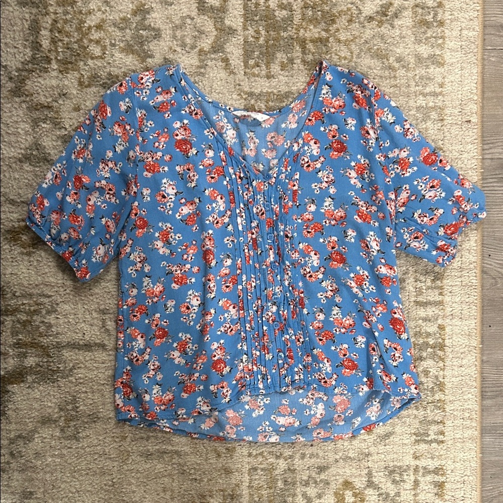 Lucky Brand Boho Flowy Blouse With Flowers and Button Detail